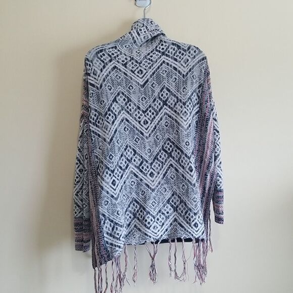 Mossimo Cowl Neck Poncho Sweater Sz small - Picture 5 of 7